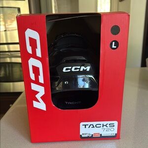 CCM Tacks 720 Helmet in Sleek Black